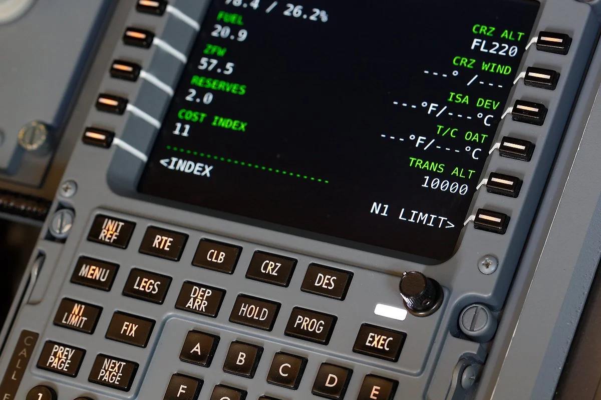 FDS CDU — Flaps 2 Approach - Boeing 737 Simulator project